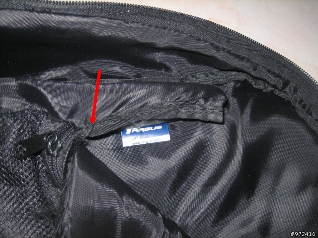 Targus作的HP筆電背包，不知是籤王還是品質變差