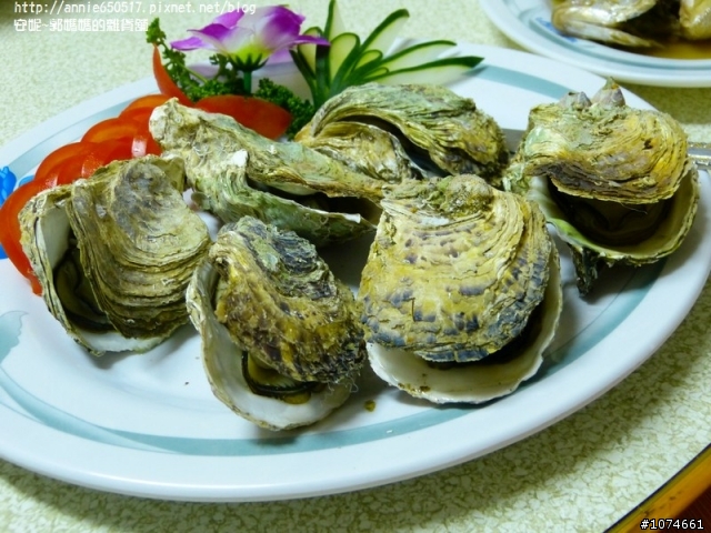 （東港）開業２０多年的東港新新海鮮家庭料理！整天都有營業！嗆名打卡有優惠，送脆皮豆腐！