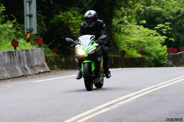 NINJA 300 開箱(續)