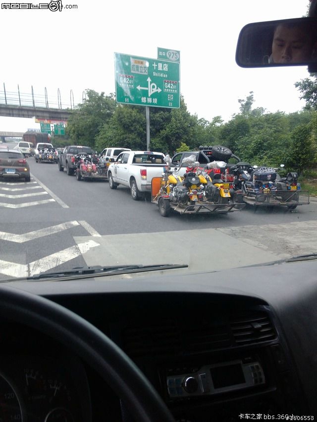 美式卡車，口水一地