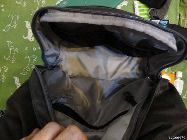 Lowepor Photo Hatchback 22L AW (不知算不算開箱文)