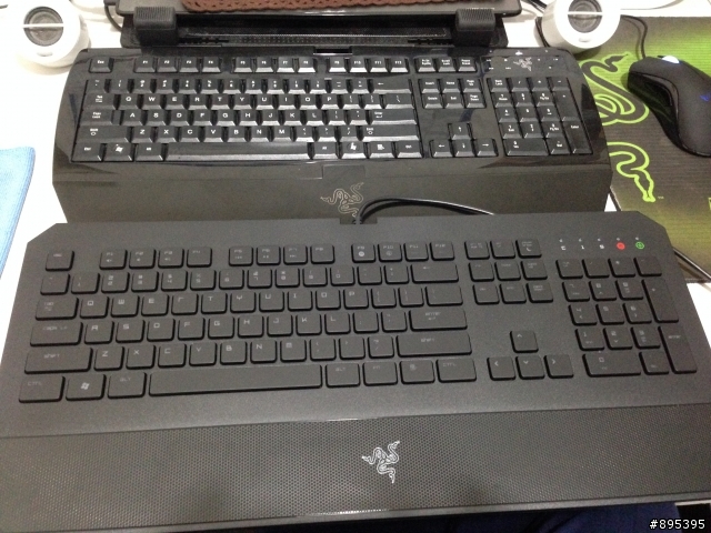 [不專業開箱] Razer DeathStalker 噬魂金蠍遊戲鍵盤