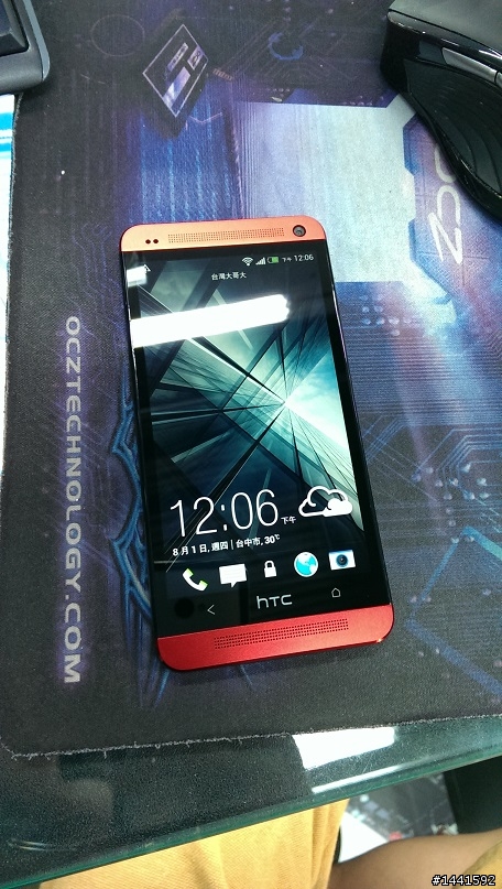 【開箱】依然HTC~ 紅 ONE 32G