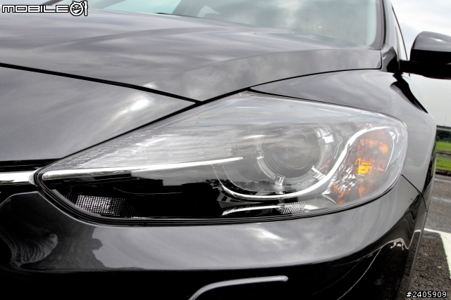 我和老爸對大型休旅車的家庭對話，Q7和CX-9相差了多遠？