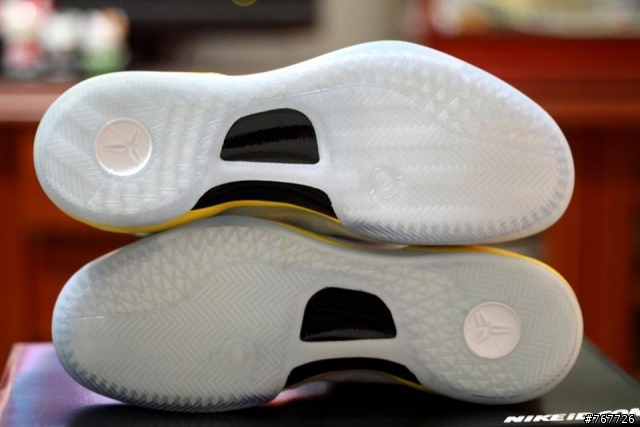 人生第一雙KOBE 8 ID