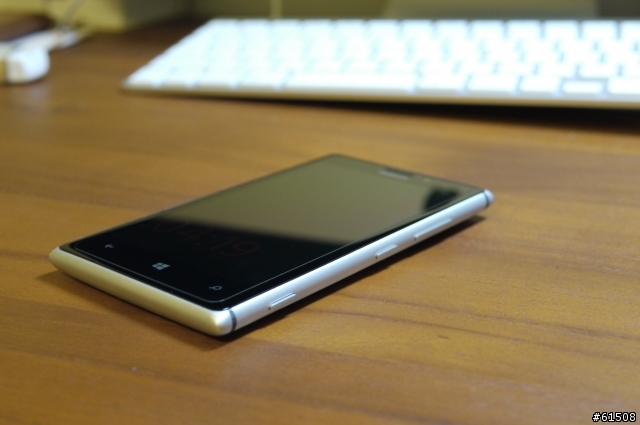 在一片手機紅海中我選擇了-Nokia Lumia 925白 入手分享