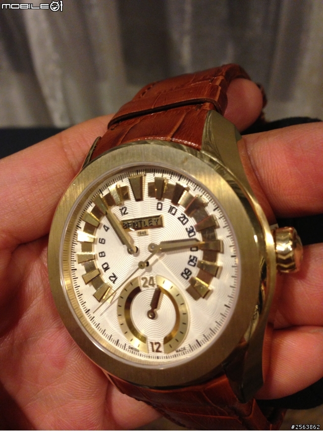 請問這是 BENTLEY錶 還是 百年靈(Breitling) for BENTLEY錶