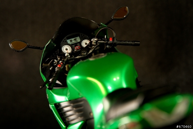 [作品分享] Kawasaki ZZR1400 六眼魔神