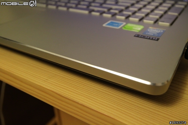 [開箱] ASUS 華碩 N550JV 精緻美學新機種 Haswell 筆電
