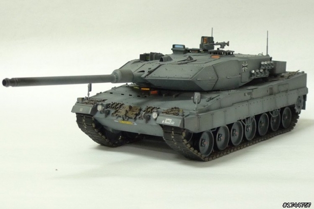 1/35 德國豹2A6主力戰車 二戰德軍塗裝