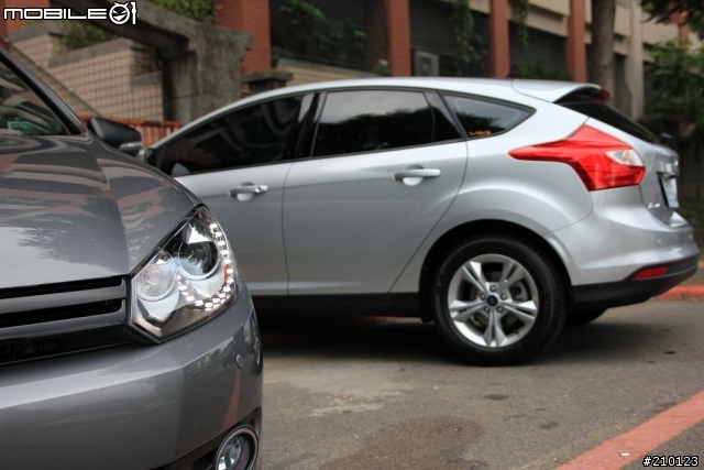 [開箱] 簡單開箱 雙離合大不同 Ford Focus MKIII 6W X VW Golf 6