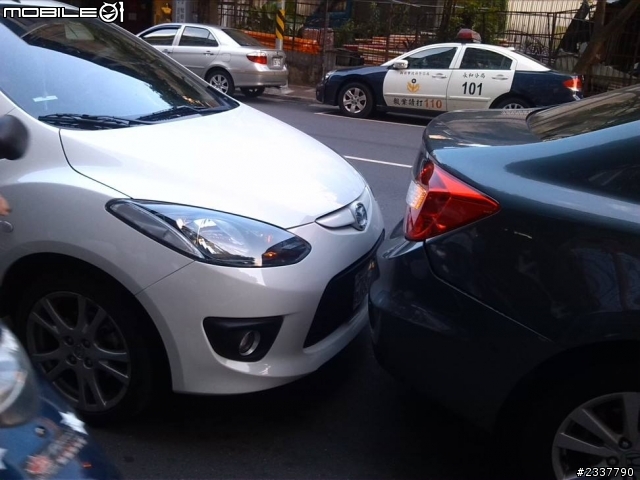 第一次車禍就上手 後車撞前車