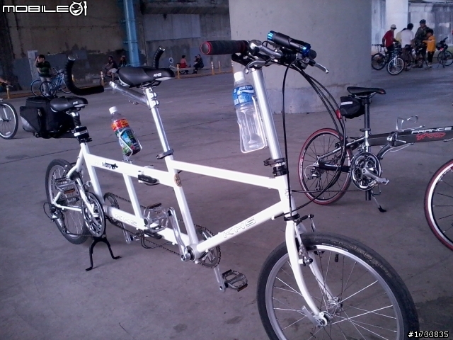協力車~集合簽名報到處~有 27部協力車了