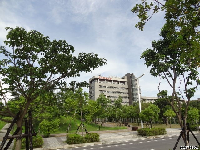 縣府及糖廠附近繞一圈…
