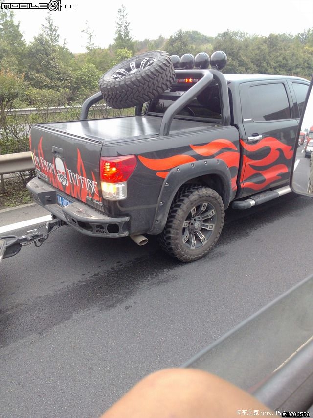 美式卡車，口水一地