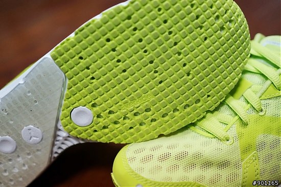 夜光為跑步加樂 - PUMA FAAS 300 v2 Glow