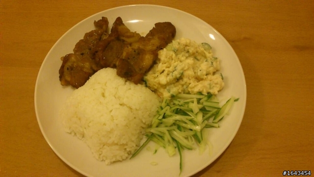 蜜汁烤肉飯