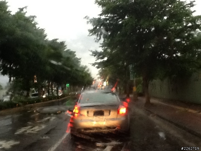 公道五沒有車牌的奧運車