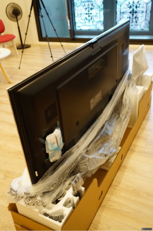 [開箱] - Panasonic TH-P65VT60W 電漿電視