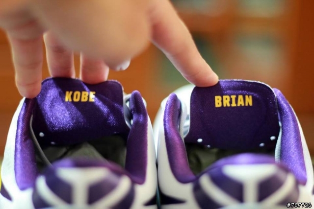 人生第一雙KOBE 8 ID