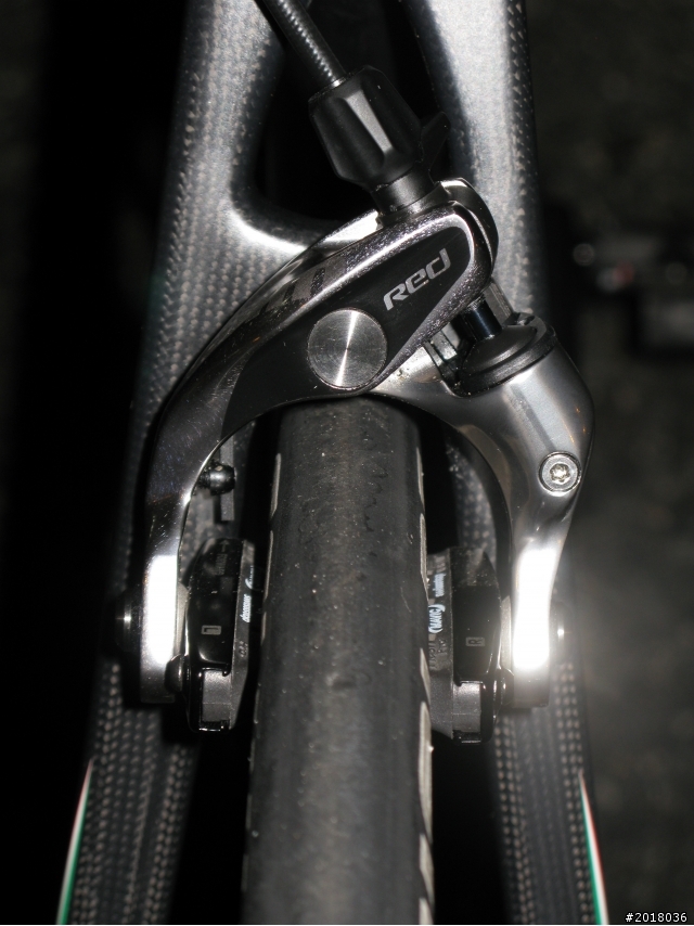 SRAM RED 22 HYDRO 首發
