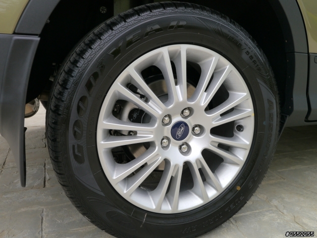 自己的第一台車1.6 KUGA 3G 開箱