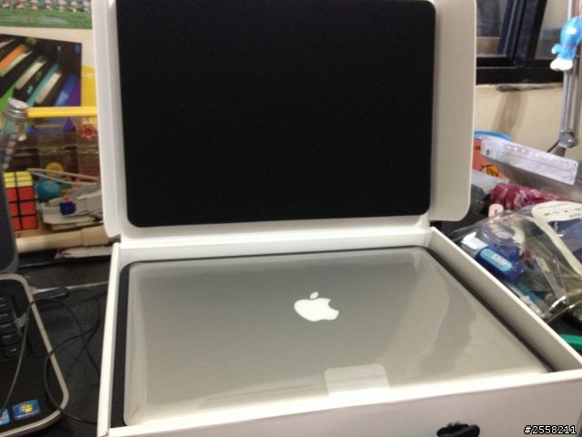 [開箱]首次入手MacBook Pro(圖多)