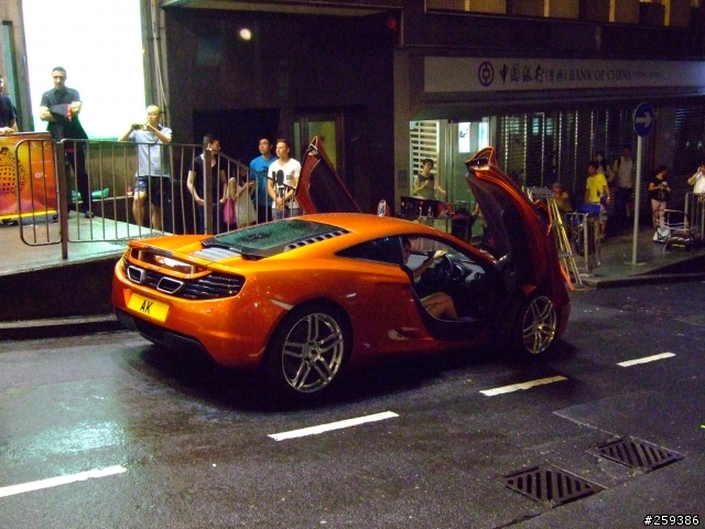 香港 拍片現場 靚車兩輛 & 短片