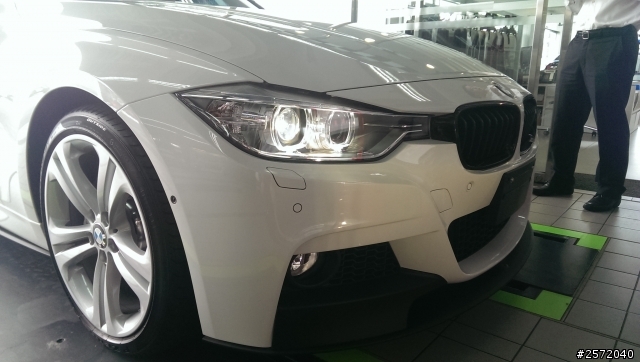2014 BMW ActiveHybrid 3 F30 樹白色 (開箱文)