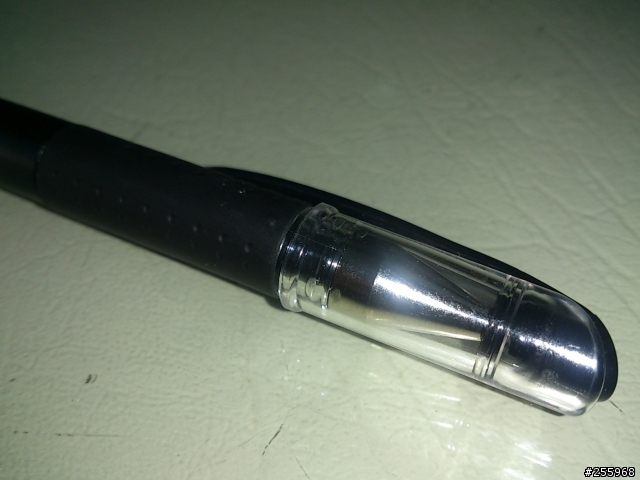 [小小開箱分享]DAGi P602 (精準電容螢幕觸控筆+三菱uni 0.38中性筆)