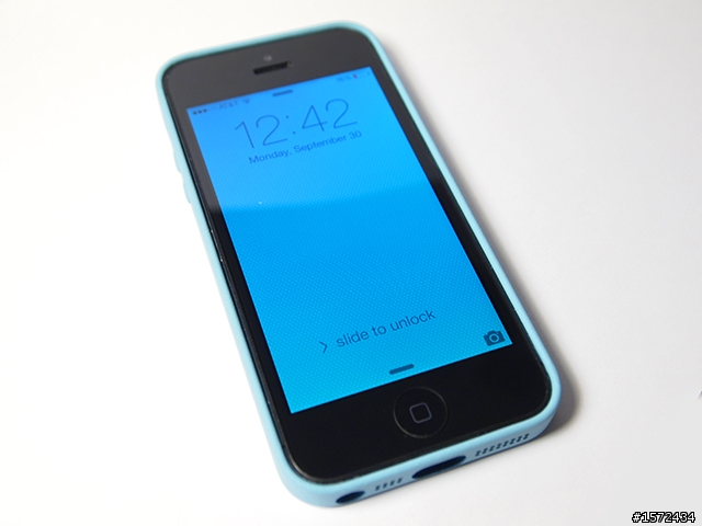 [開箱+推薦] 物有所值的蘋果原廠 iPhone 5/5s 真皮保護殼（質感真的很棒）