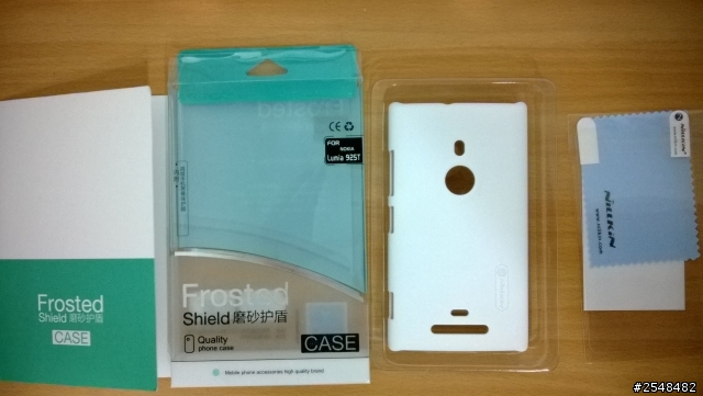 [開箱]lumia 925 保護殼(套)心得小分享