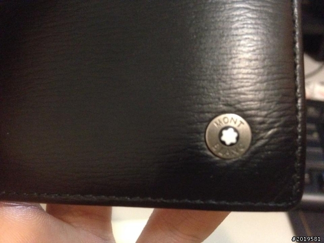真假請益萬寶龍MONTBLANC 4810 WESTSIDE皮夾