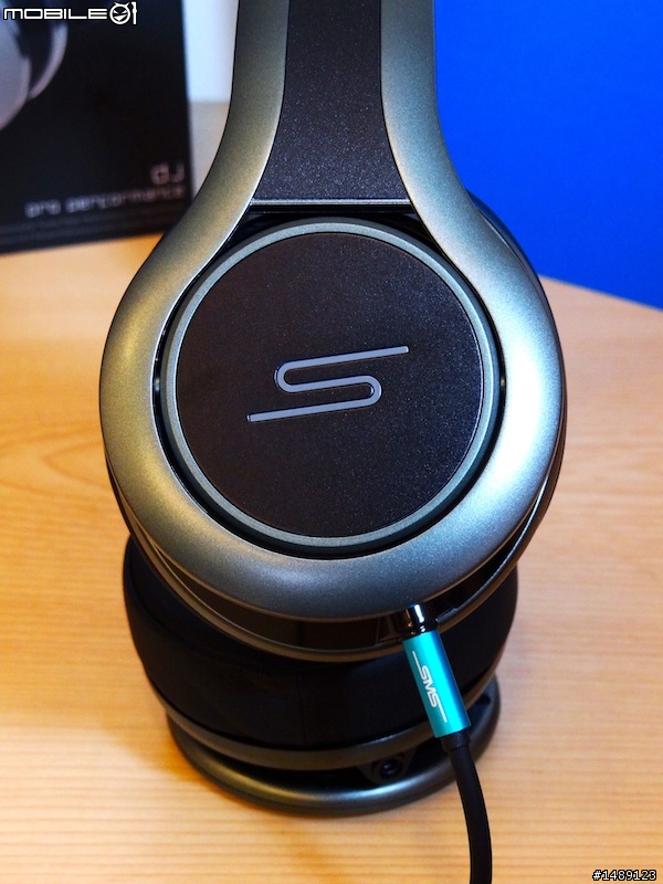 [開箱評測] 五角潮牌！ SMS Audio- DJ by 50 (灰)