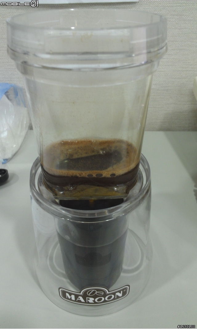 MAROON隨身研磨咖啡機~~~