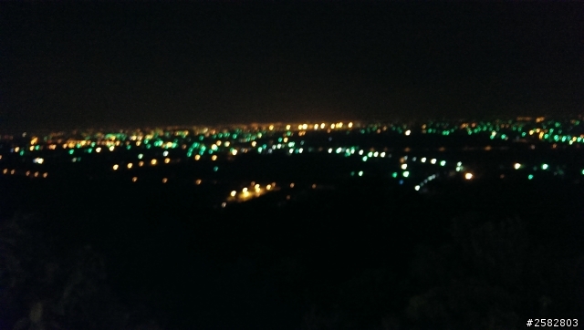 HTC 夜間遠景對焦