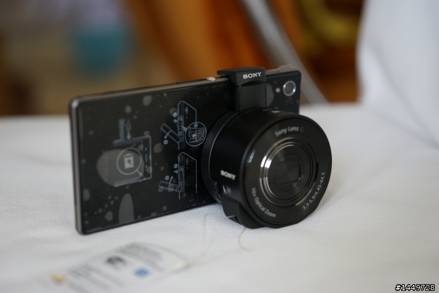 (補上安心亞影片照片及夜拍)Xperia Z1 + QX-10 首發海外快遞開箱