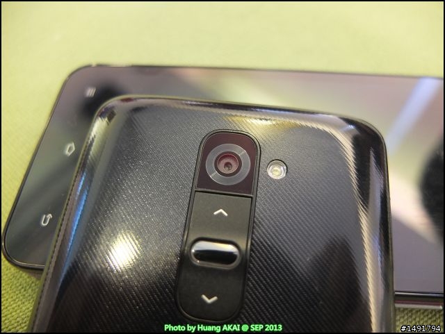 【LG Optimus G2】背後實體鍵 創新實用好方便 體驗分享