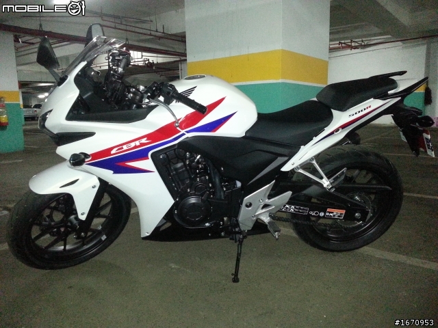 2013 CBR500R 小小開箱一下(9/26領牌了)