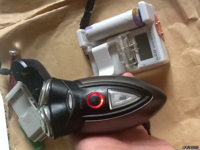 [DIY]飛利浦電鬍刀換電池