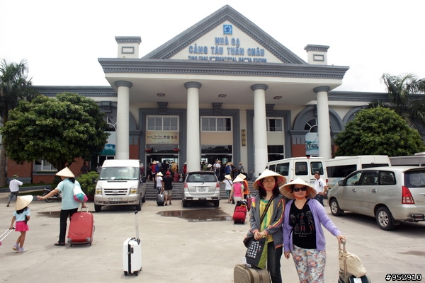 越南 下龍灣水上度假之旅-金色郵輪 GOLDEN CRUISE 9999