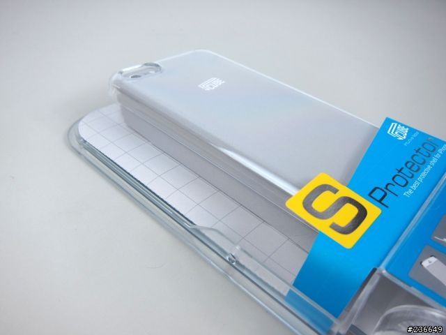[開箱]iPhone 5c 粉桃紅 + Cube S-Protector iPhone 5c保護殼