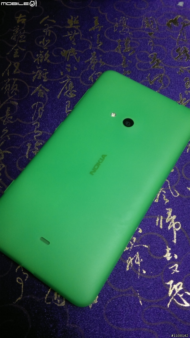 【開箱】中低階大螢幕 Lumia 625