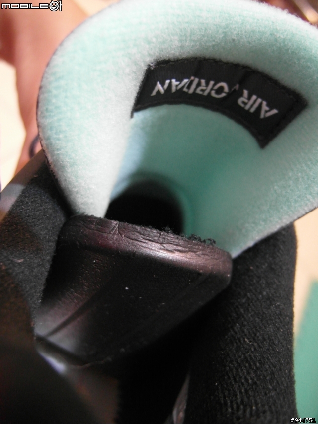 Air Jordan 4 Retro Green Glow 辨別真假鞋