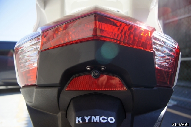 [開箱]Nikita 300入手，小改裝與隱藏式行車記錄器分享，9/15新增數樣改裝