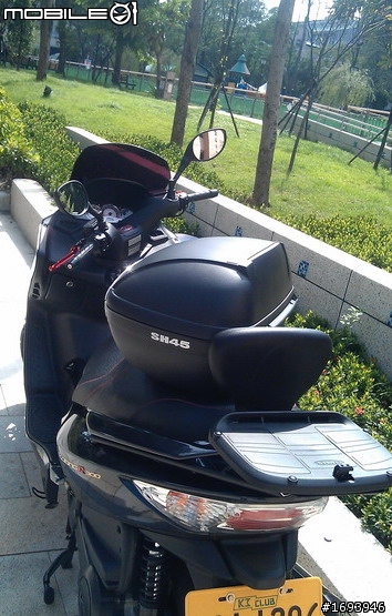 xciting 250 / 300 / 300R  可惡的中間饅頭 座墊  坐墊 修改  !! (09/27更新) 加上 Givi 後靠背 + SHAD SH45 搭配!