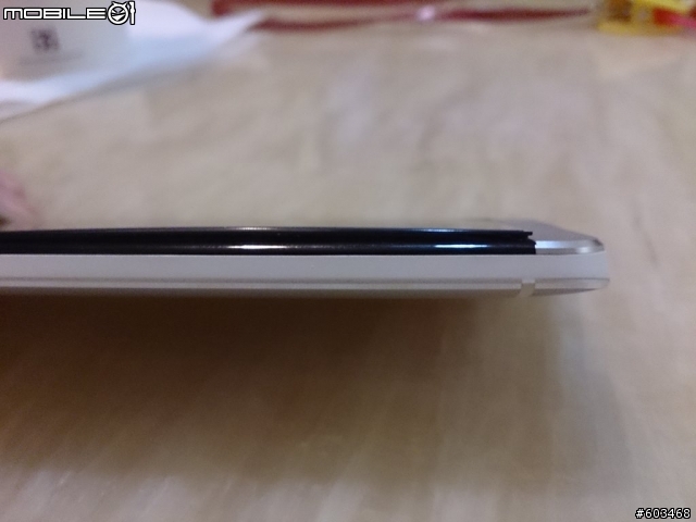 使用二個月之後的new one !! 這就是htc的品質!!爛透了!!