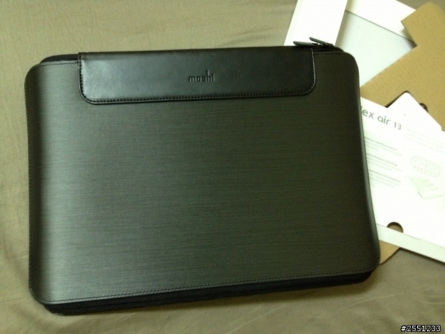 最近買了moshi codex air 13 不知道拉鍊會不會傷到機身