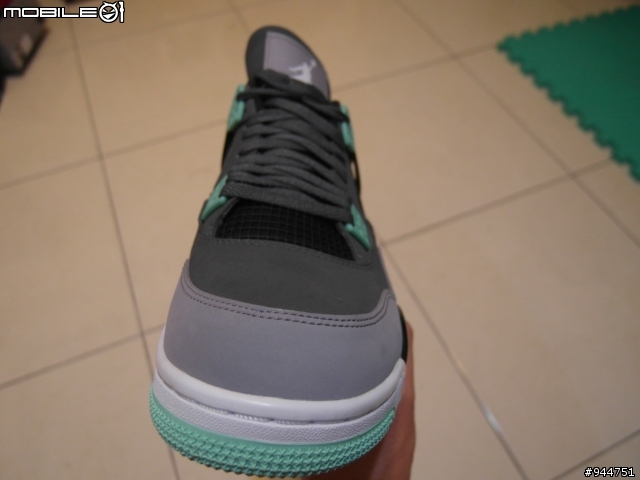 Air Jordan 4 Retro Green Glow 辨別真假鞋