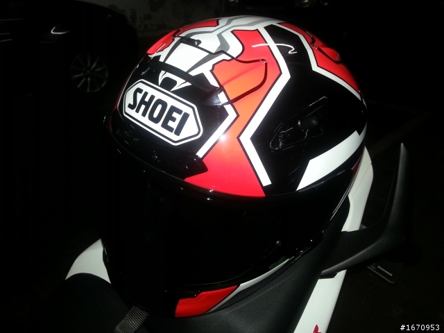 2013 CBR500R 小小開箱一下(9/26領牌了)